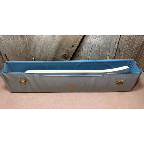 Vintage Hohner Piano 26 Melodica with Mouthpiece & Case Works! Good Condition - Picture 3 of 9